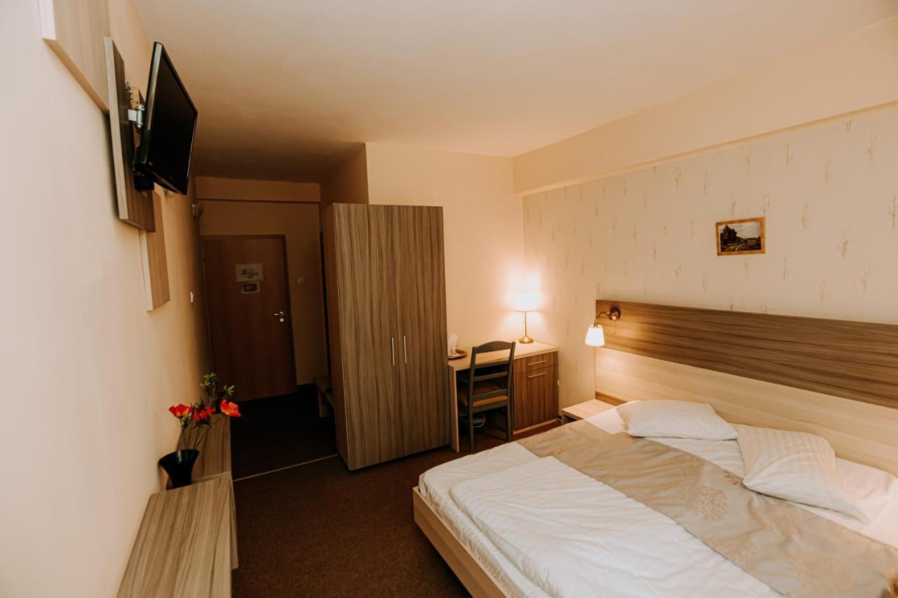 Guest House Lacul Linistit Moneasa Exterior foto