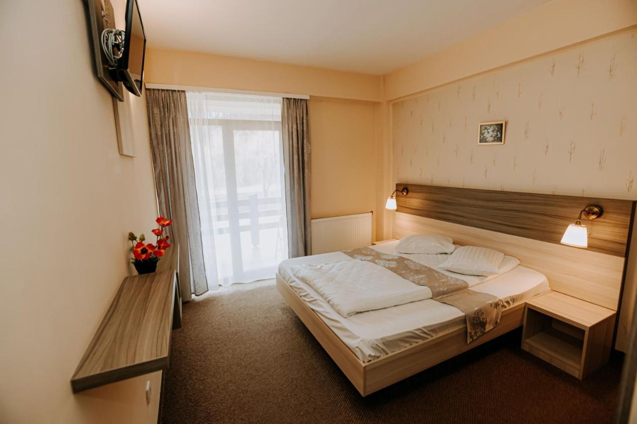 Guest House Lacul Linistit Moneasa Exterior foto